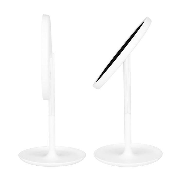 Illuminated makeup mirror