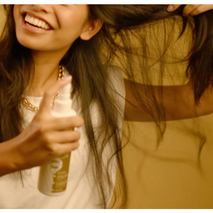 DEMELISS Liss & Protect спрей за коса